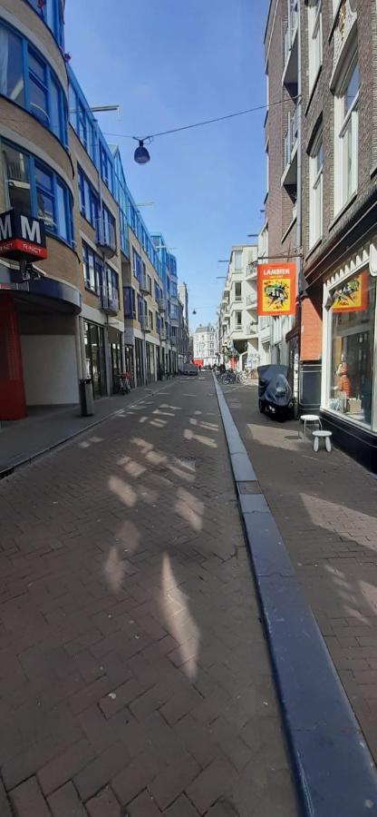 Iru, Not For Parties, Not A Hotel, Room With No Kitchen Amsterdam Eksteriør billede